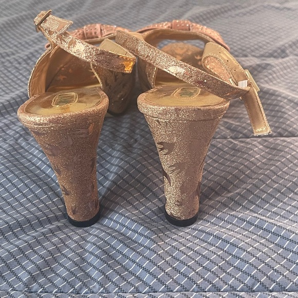 Beautiful Gorgeous Ladies Formal Heels - Picture 5 of 7